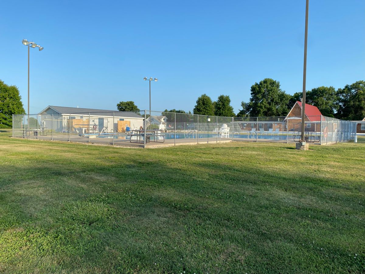 Bowen swimming pool